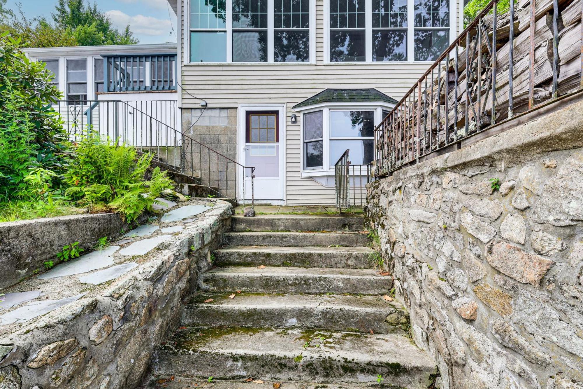 Classic Waterfront Home On Lake Maspenock With Grill Hopkinton Exterior photo