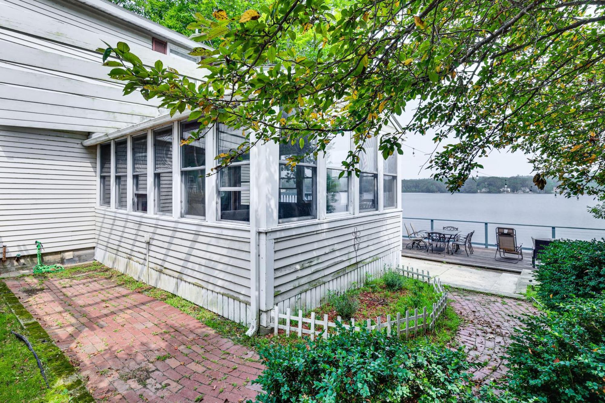 Classic Waterfront Home On Lake Maspenock With Grill Hopkinton Exterior photo